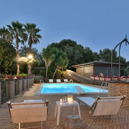 Willa Biddizza Acireale